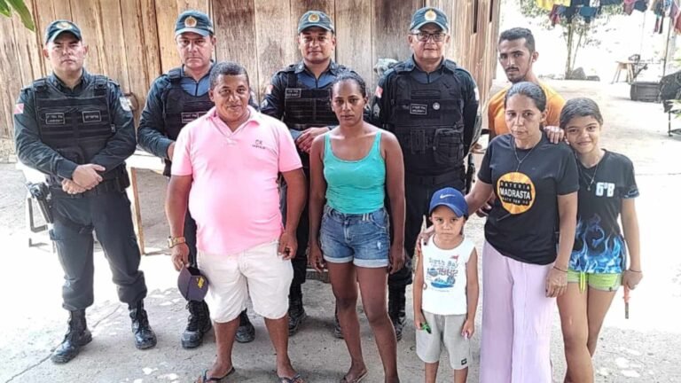 Policias militares salvam família no Distrito de Moraes Almeida