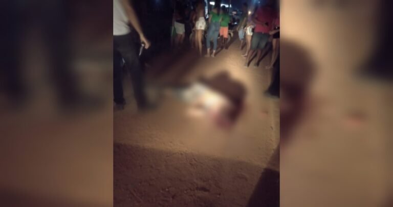 Motociclista colide na traseira de carreta e, é atropelado por outra carreta na BR-163