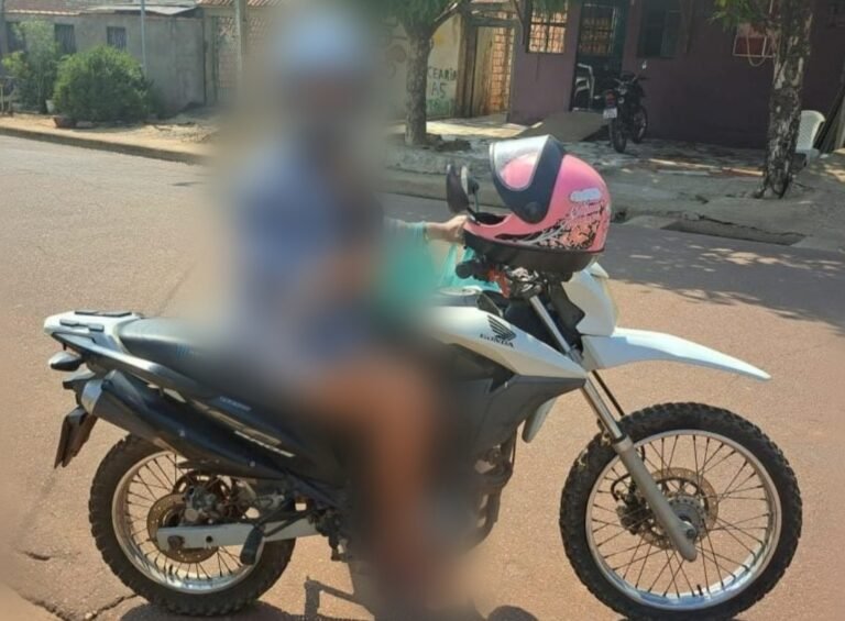 Mulher tem moto tomada de assalto em Itaituba, no PA