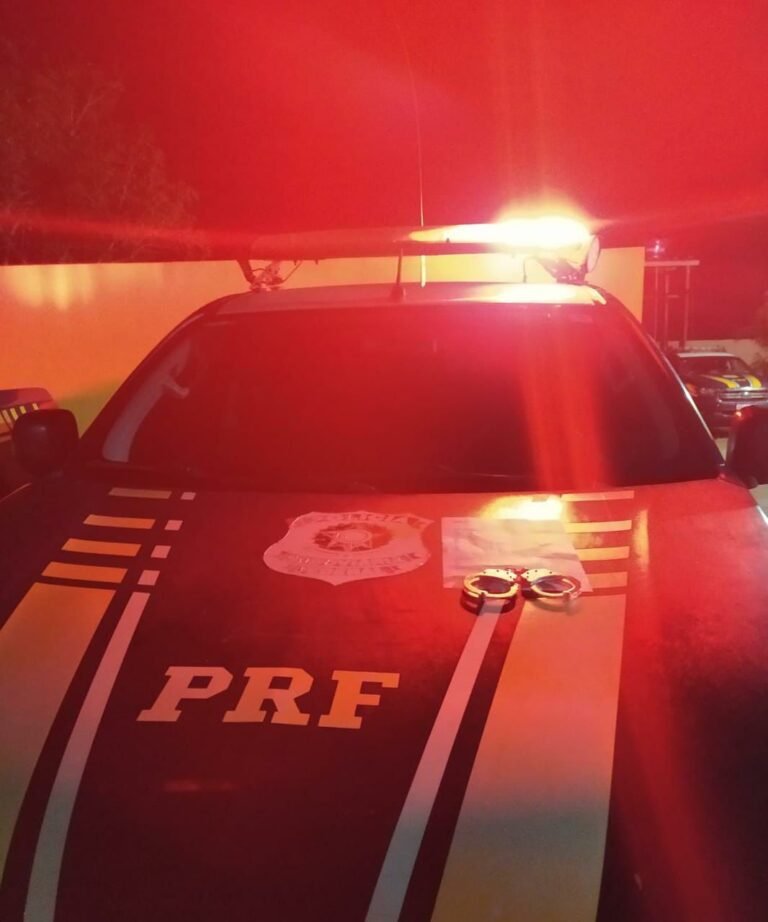 Dois passageiros são presos pela PRF em Itaituba