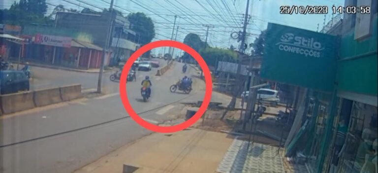 Duas motocicletas colidem no bairro santo antônio em Itaituba, no PA