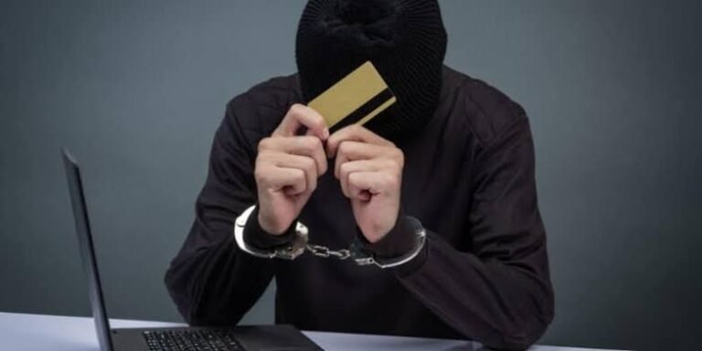 Homem é preso ao tentar sacar aposentadoria com fraude