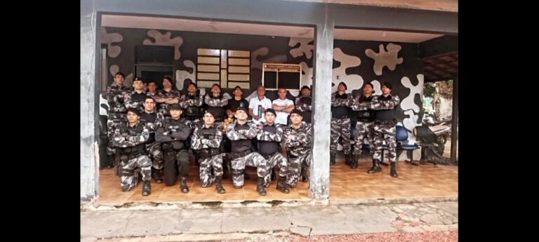 Policiais militares são homenageados pela 1ª CIME em Itaituba, no PA