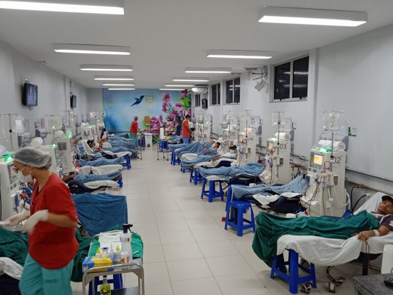 Hospital Regional do Sudeste leva ações gratuitas de saúde renal para shopping em Marabá, no PA