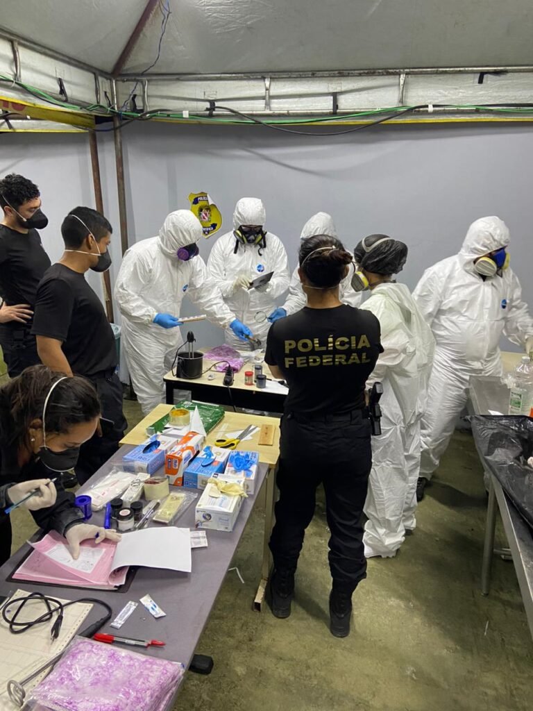 Corpos encontrados em barco à deriva no Pará ‘provavelmente’ morreram por ‘falta de alimento e de água’, diz PF