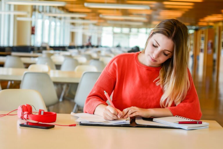 Está em dúvida sobre qual curso escolher? Veja dicas dos cursos mais buscados