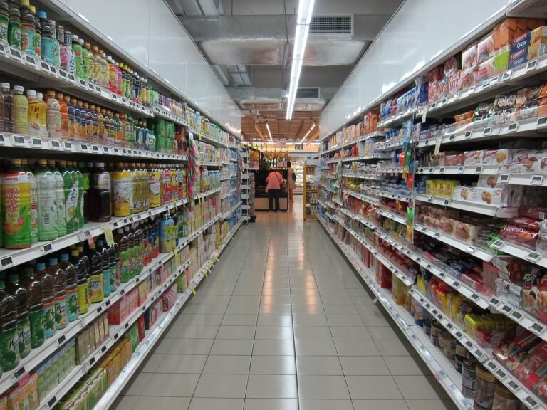 Supermercados podem ter um ano difícil aponta pesquisa: Tendências e Desafios no Setor