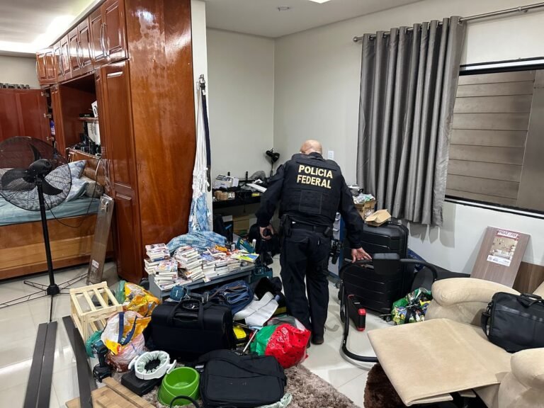PF prende em flagrante homem com imagens de abuso sexual infantojuvenil