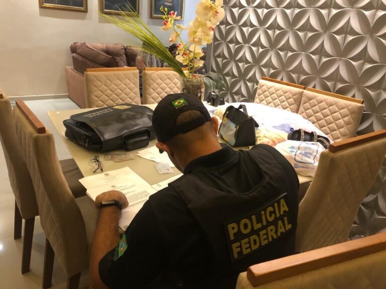 Policia Federal investiga suspeita de fraude de servidores do INSS