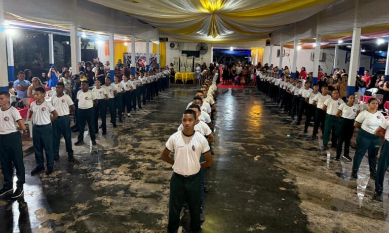 VÍDEO; Formatura do PMzito reúne 120 alunos e celebra 30 anos do projeto em Itaituba