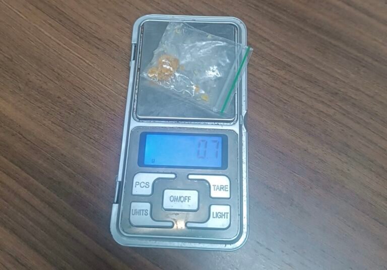 PM apreende porção de crack durante a Operação Tolerância Zero em Itaituba