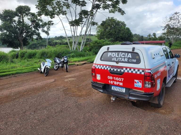 PM encontra motos furtadas escondidas em área de mata em Medicilândia