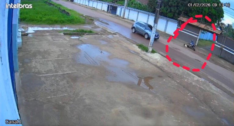 VÍDEO; Motociclista perde o controle e cai após encostar em veículo na Estrada do Bis, em Itaituba