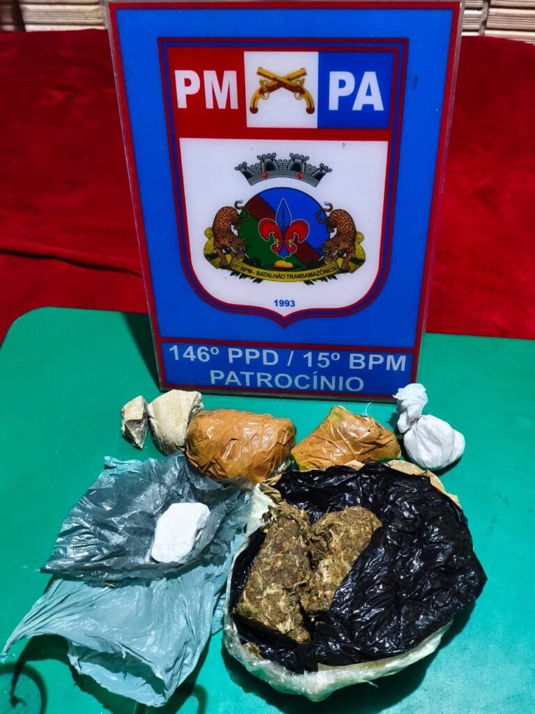 Suspeitos fogem da PM e abandonam sacola com drogas na comunidade de Patrocínio