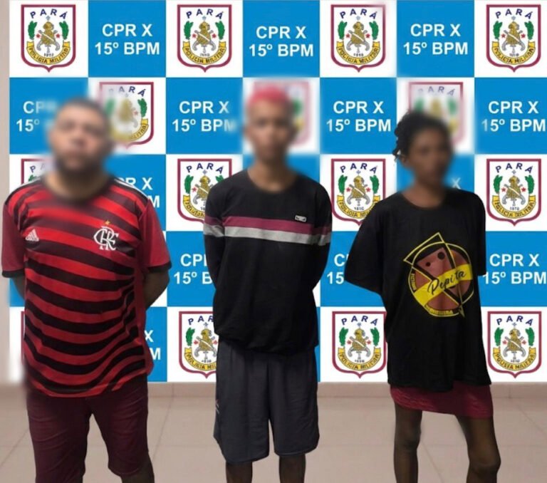 Trio é conduzido à delegacia após arrombamento em loja de celulares no centro de Itaituba